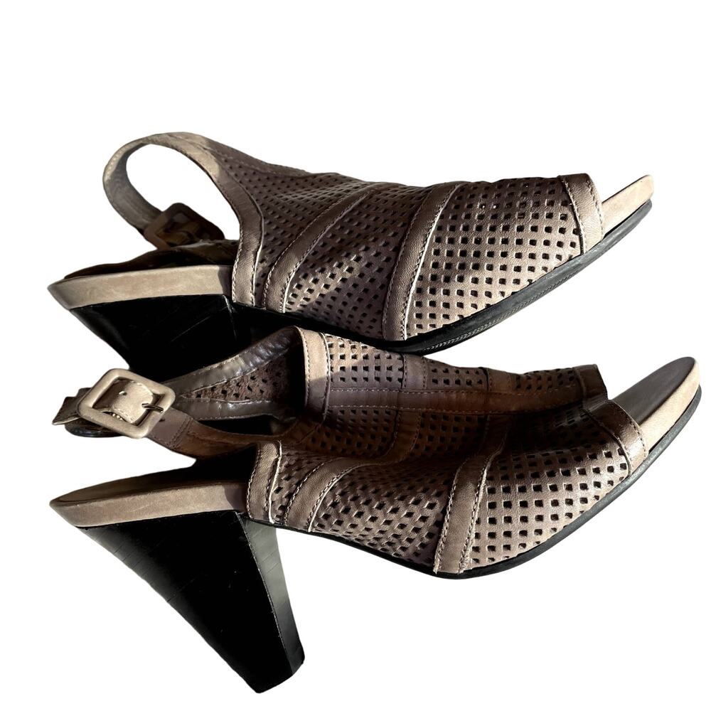 Me Too Women's Size 8 Leather Dollie 3.5" Heel Open Toe Shoes